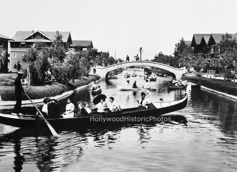 Venice 1907 Canals CL WM.jpg